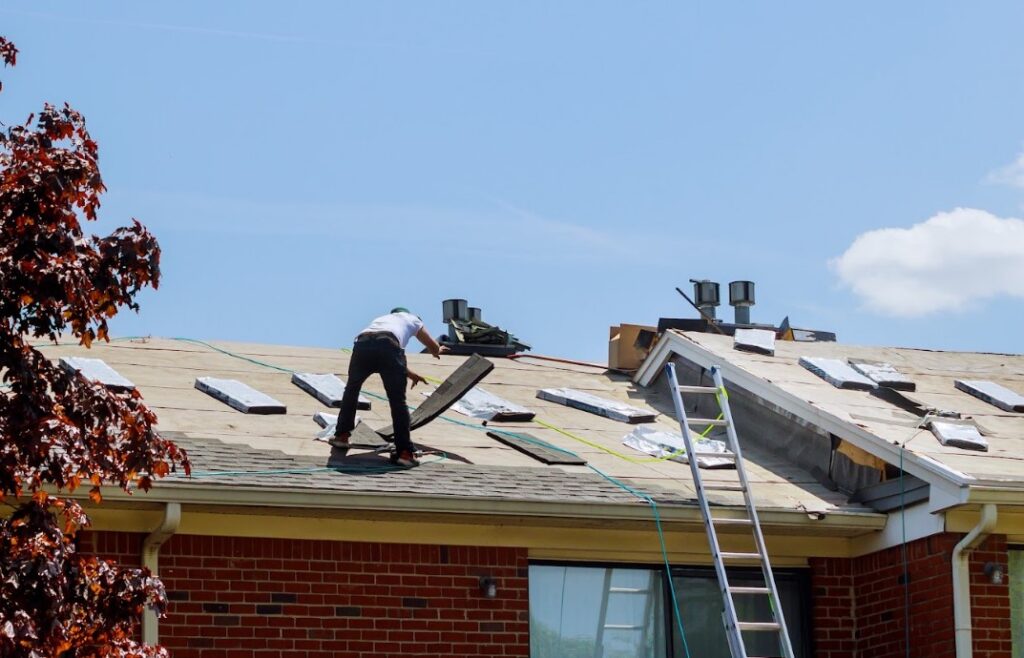 local roofing contractor in Hendricks County